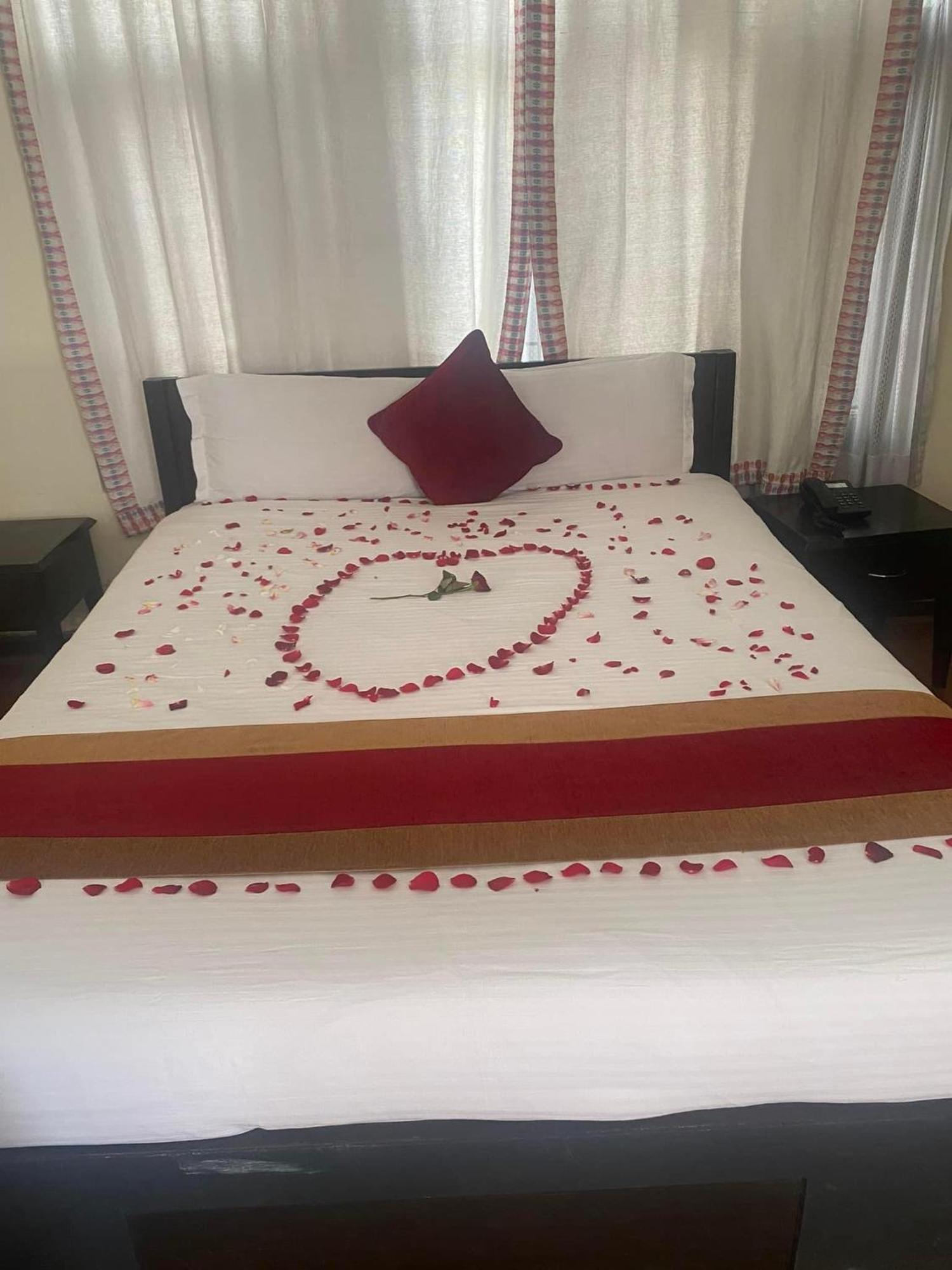 Thamel Eco Resort Kathmandu Exteriör bild