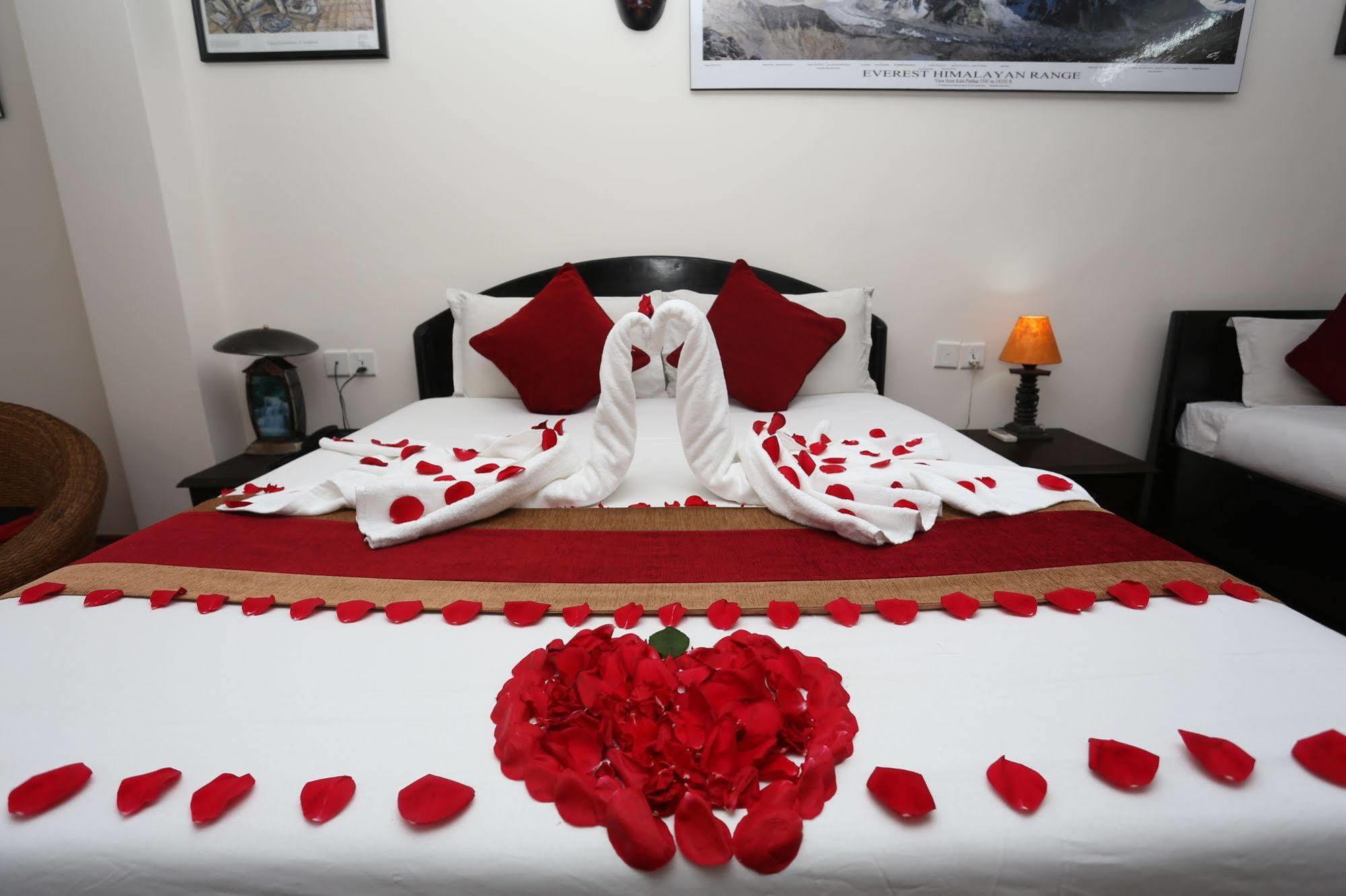 Thamel Eco Resort Kathmandu Exteriör bild